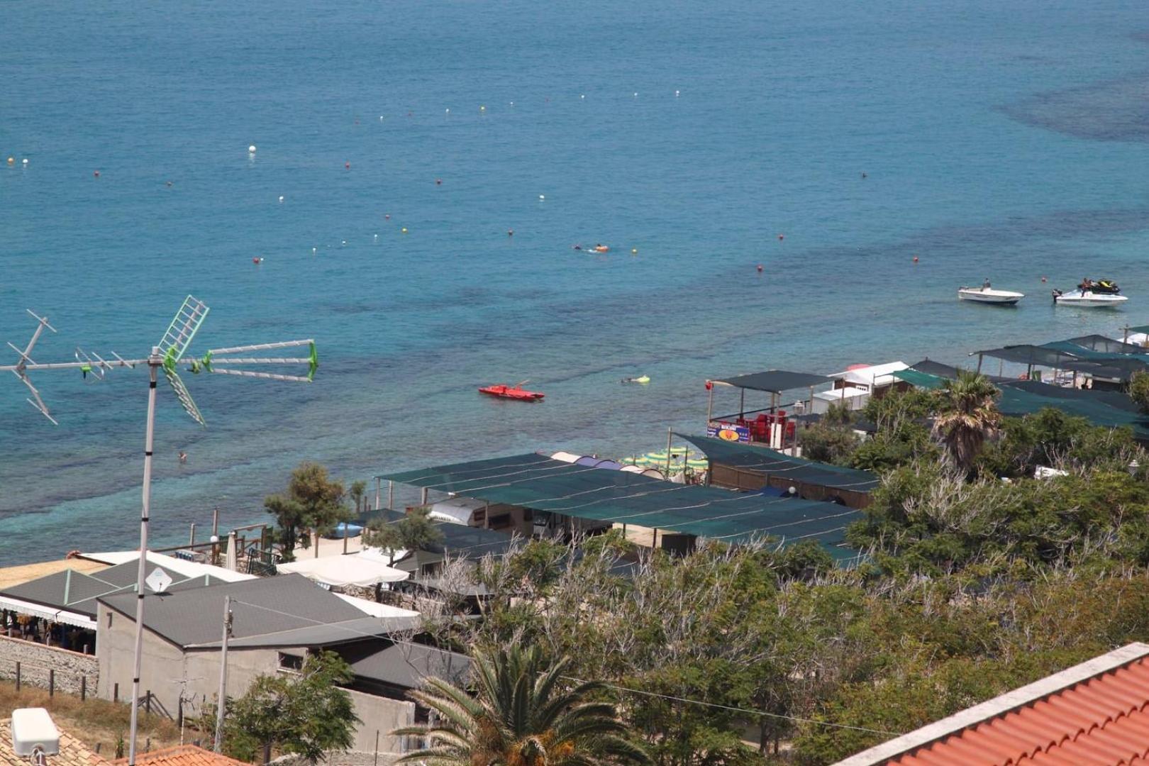 Tithouse Tropea Apartamento Exterior foto